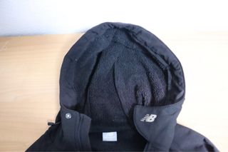 Abrigo New Balance Forrado Talla L/XL Negro