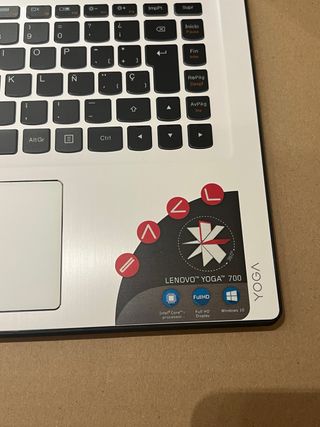 Lenovo Yoga 700 8GB RAM SSD 256GB Nvidia