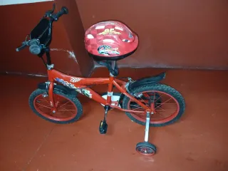 Bicicleta Infantil Rayo McQueen + Casco