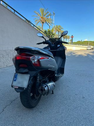 Kymco Super Dink 125i Maxiscooter