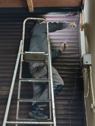 Reparación persiana metálica