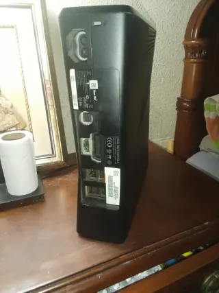 Xbox 360 Negra sin mando, como nueva 689299223urge