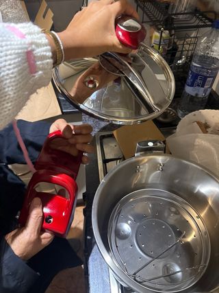 Olla a presión de acero inoxidable a estrenar 6L