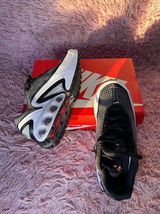Nike DN Zapatillas Deportivas Negras y Blancas