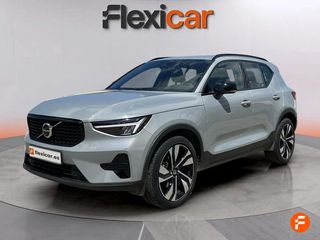 Volvo XC40 2.0 B3 G Plus Dark Auto