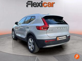 Volvo XC40 2.0 B4 G Momentum Auto