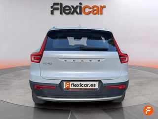 Volvo XC40 2.0 B4 G Momentum Auto