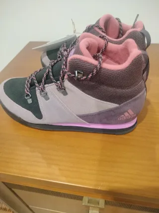 Botas Adidas Snowpitch Terrex 38 a estrenar