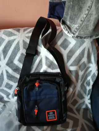 Bolso bandolera negro y azul SIN USAR
