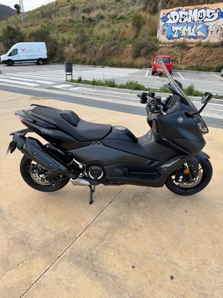 Yamaha TMAX 560 2023