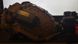 Casco Táctico Airsoft con NVG PvS31 Led