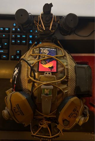 Casco Táctico Airsoft con NVG PvS31 Led