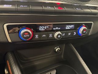 AUDI Q2 2.0 35 TDI S TRONIC S LINE 150 5P