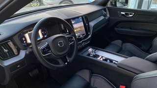 VOLVO XC60 2.0 B4 D PLUS DARK AUTO 5P