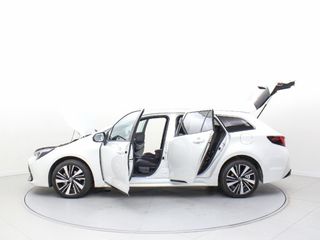 TOYOTA COROLLA 1.8 HYBRID STYLE E-CVT 140 5P