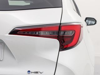 TOYOTA COROLLA 1.8 HYBRID STYLE E-CVT 140 5P