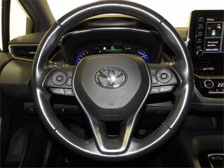 TOYOTA Corolla 1.8 125H ACTIVE TECH E-CVT