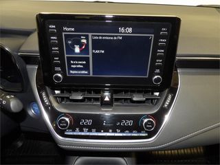 TOYOTA Corolla 1.8 125H ACTIVE TECH E-CVT