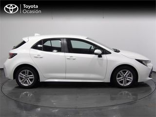 TOYOTA Corolla 1.8 125H ACTIVE TECH E-CVT