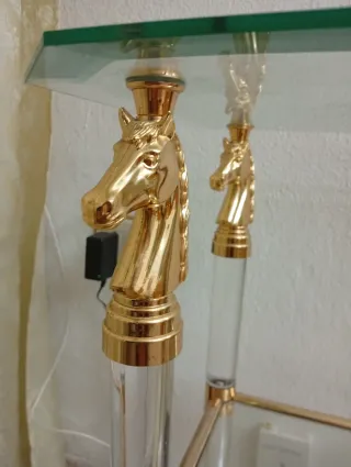 Mesa cristal y dorado