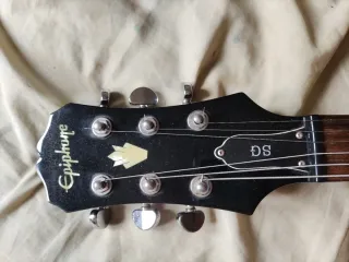 Guitarra EPIPHONE SG G-400 PASTILLAS EMG ACTIVAS