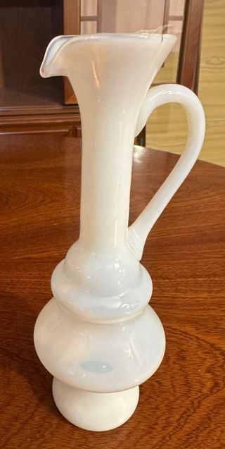 Jarrón de cristal blanco