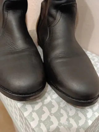 Stivali da donna in pelle nera