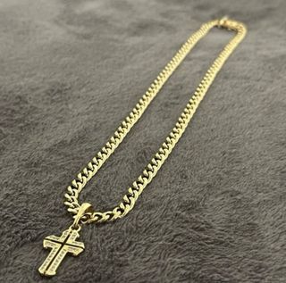 Cadena Cubana con Dije Cruz Oro