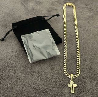 Cadena Cubana con Dije Cruz Oro