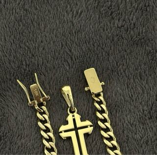 Cadena Cubana con Dije Cruz Oro