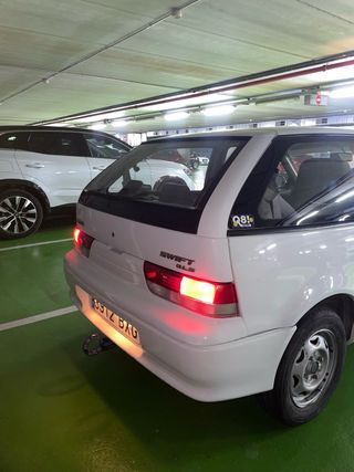 Suzuki Swift GLS 2003