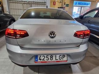 VOLKSWAGEN Passat Executive 1.6 TDI 88 kW (120 CV) DSG 7 vel.