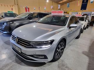 VOLKSWAGEN Passat Executive 1.6 TDI 88 kW (120 CV) DSG 7 vel.