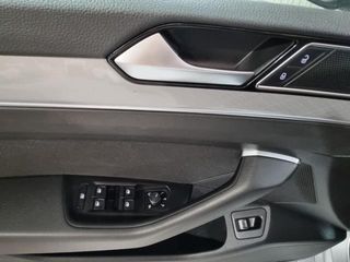 VOLKSWAGEN Passat Executive 1.6 TDI 88 kW (120 CV) DSG 7 vel.