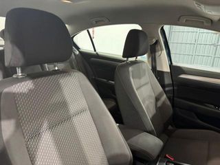 VOLKSWAGEN Passat 2.0 TDI Business BlueMot. Tech.