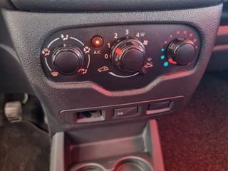 DACIA Dokker Base 1.6 75 kW (101 CV)