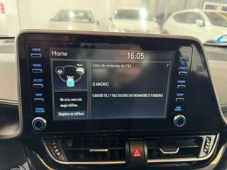 TOYOTA C-HR Hybrid Active