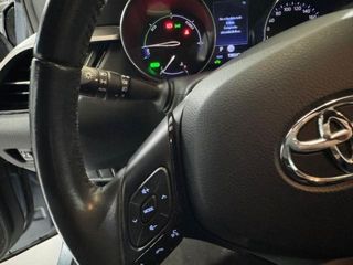 TOYOTA C-HR Hybrid Active