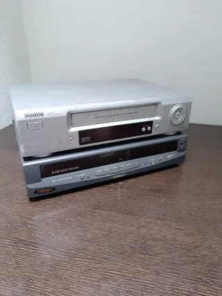 Reproductores VHS Philips y Sharp