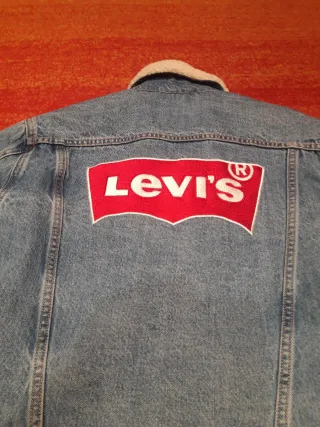Cazadora Levi's premium borreguito XS
