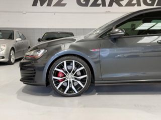 VOLKSWAGEN Golf GTI Performance 2.0 TSI 230CV BMT