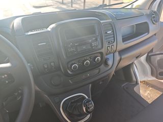 RENAULT Trafic Furgón 29 L2H1 Energy BluedCi 88 kW