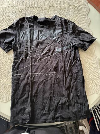 Camiseta naranja y rosa