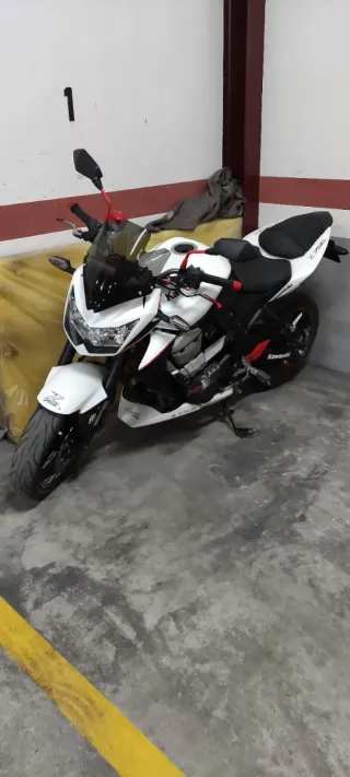 Kawasaki Z750