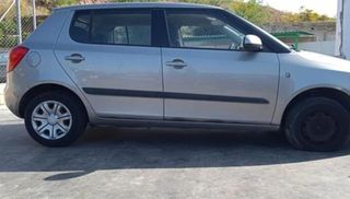 Paragolpes trasero 6ve807421 skoda fabia 1.2 65391