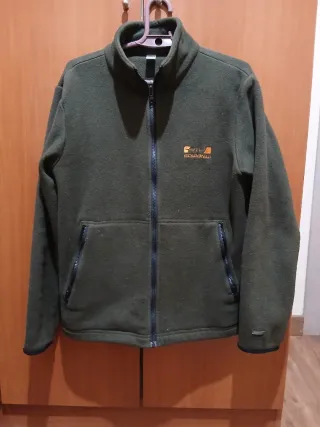 Forro polar verde con cremallera