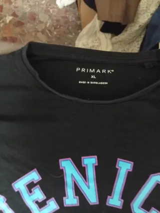 4 camisetas XL.manga corta. Todo.3€