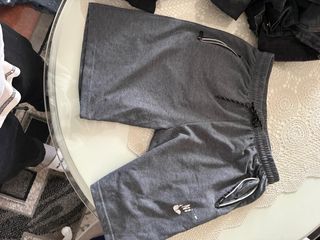 Pantalones cortos grises con cordón