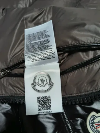 Piumino Moncler Nero Lucido