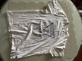 Camiseta Guess Negra Logo